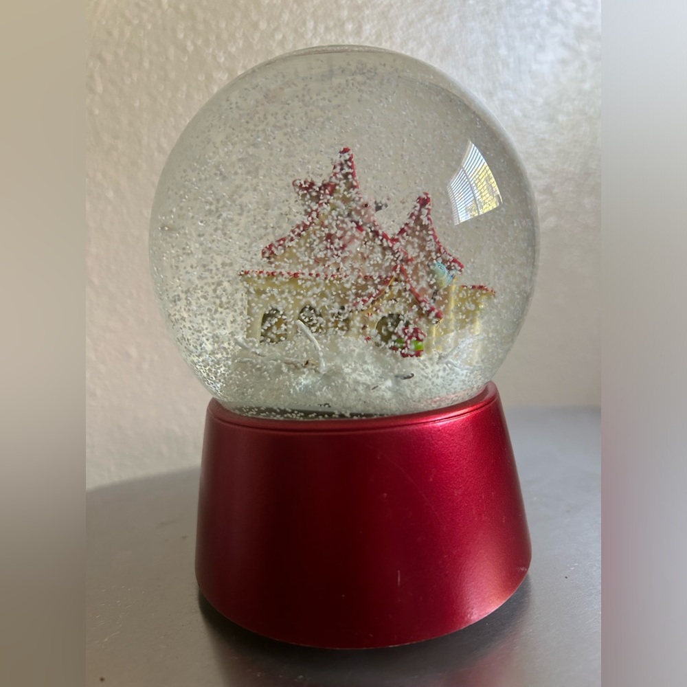 Snow globe